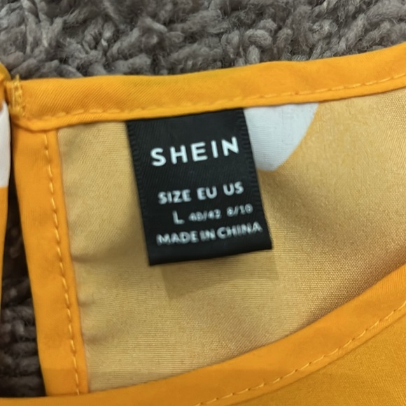 SHEIN top - Picture 2 of 5